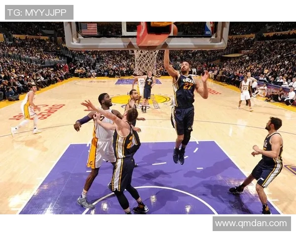 湖人对阵爵士的经典对决回顾及精彩瞬间分析